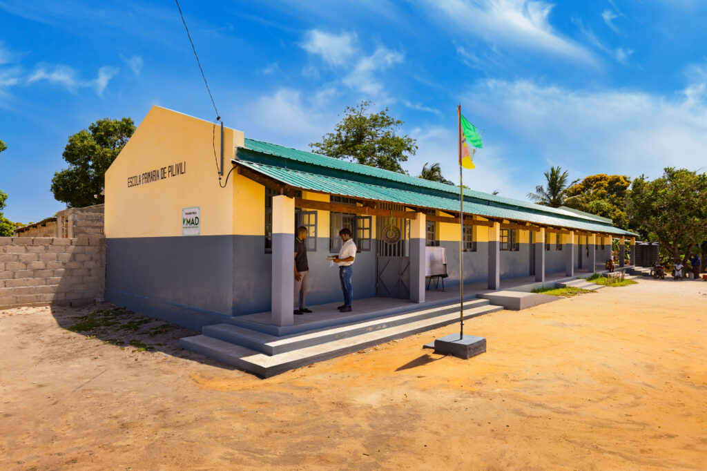 The outside of KMAD Pilivili Primary School