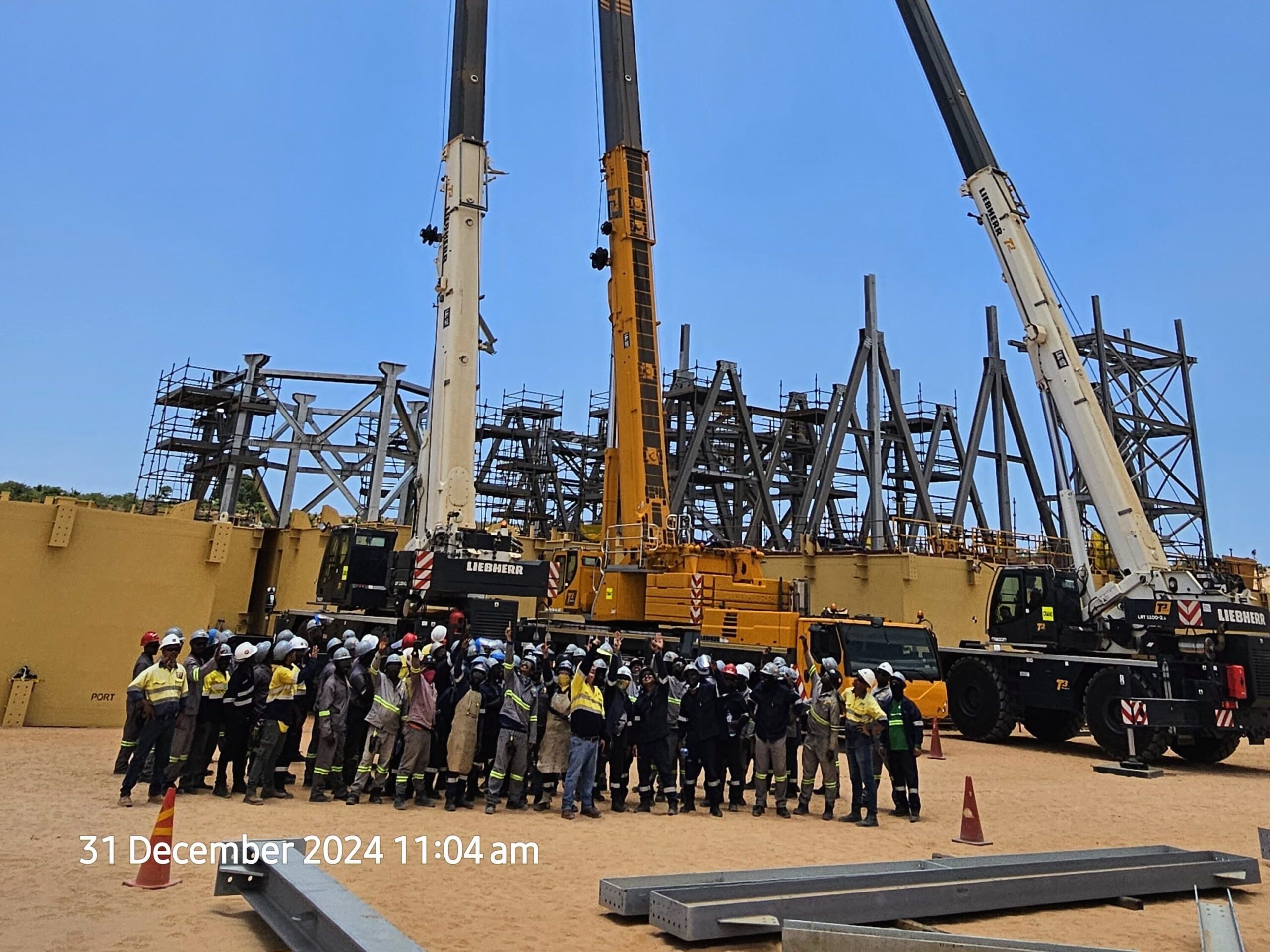 31 Dec Team And Cranes
